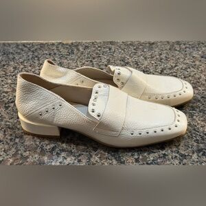 Kenneth Cole Cream Studded Bowan Loafers Size 8.5